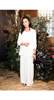 Анна Ким на показе Evgeniya Kryukova Осень 2018 Couture